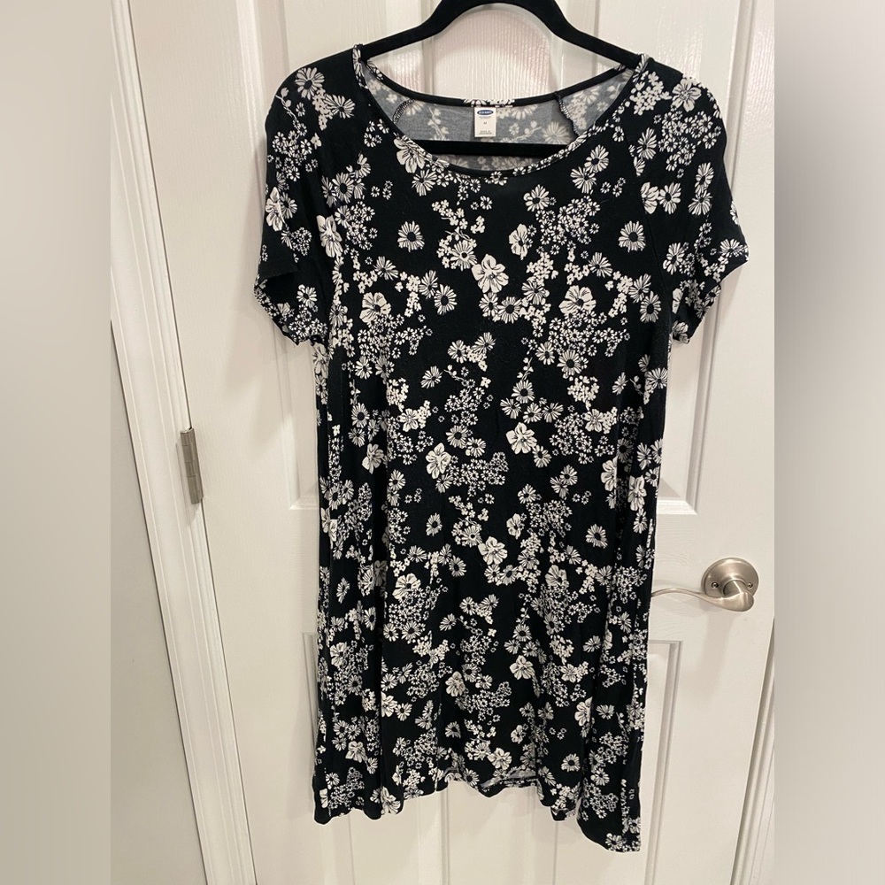 Old Navy T-shirt swing dress size med